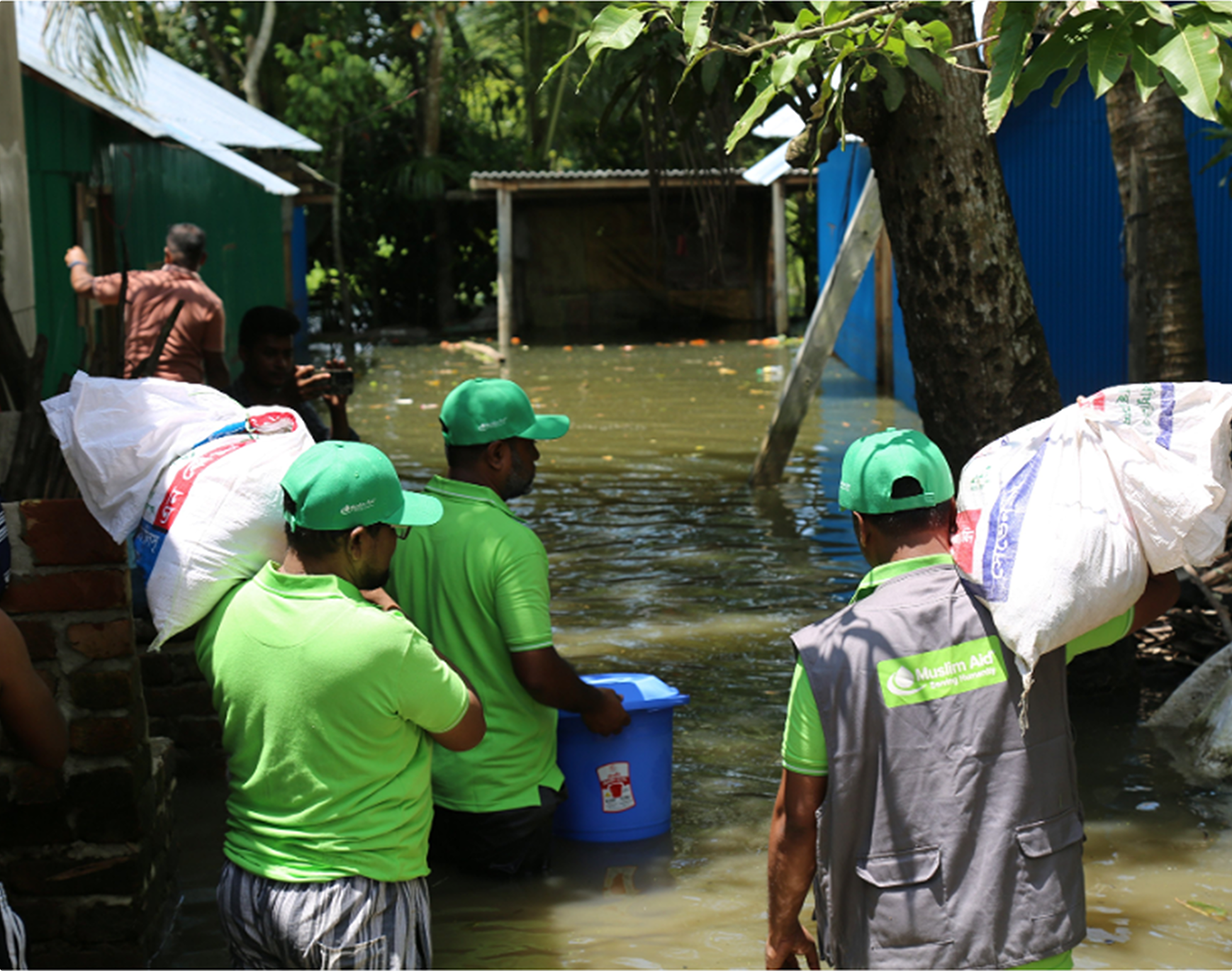Muslim aid image